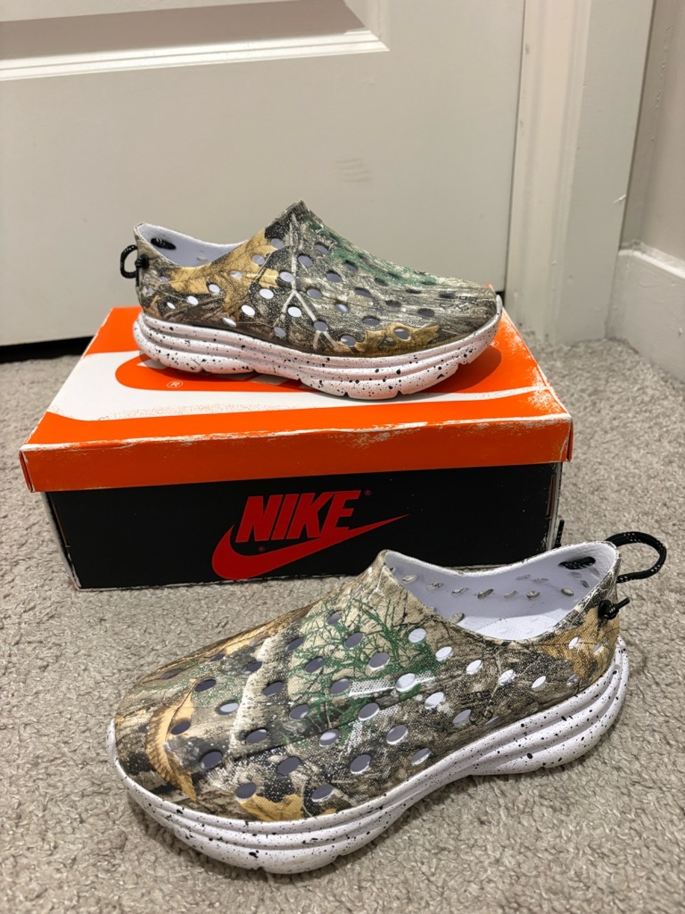 Kane camo Slip-On Clogs in Green, Brown and White